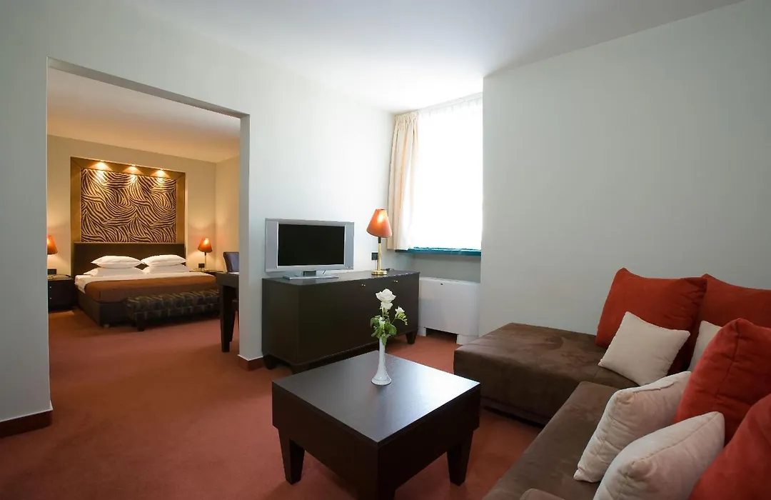 Hotel Laguna Zagreb-1